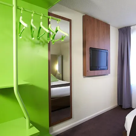 Campanile Dunkerque Sud - Otel